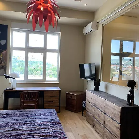 Riverside Gem In The Center Apartament *