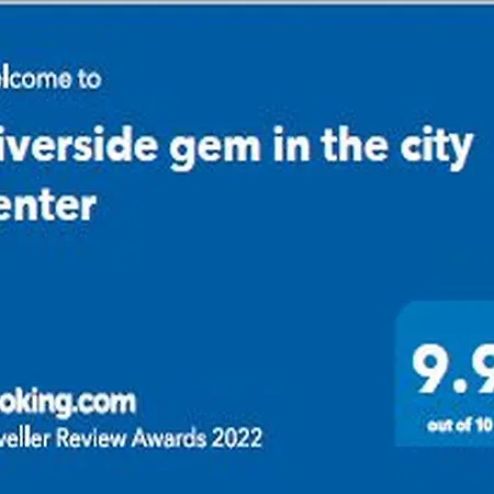 Riverside Gem In The Center بودابست